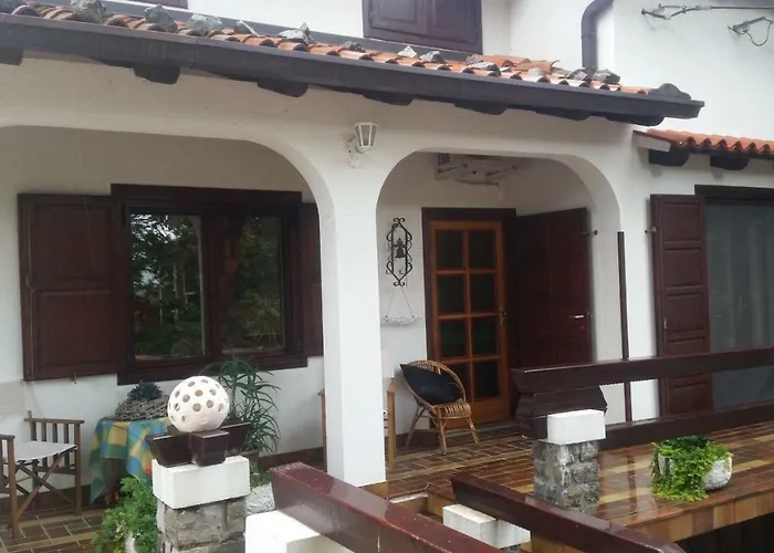 Slavi Apartma Vipava